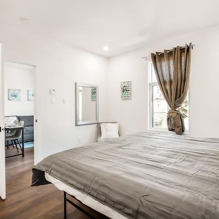 M11 Luxury 1Br Sofa Bed In The Heart Of Plateaumile-End Apartment Montreal Bagian luar foto